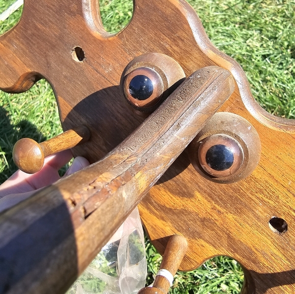 CHILD'S WOODEN MOOSE HEAD CLOTHES COAT HAT RACK 12" LONG, WALL MOUNTED - Picture 2 of 13